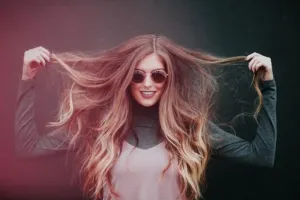 Farbowanie włosów u chłopaka - chwilowy kaprys czy trend przyszłości?